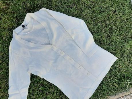 Biely svetrík velk. 40., 40