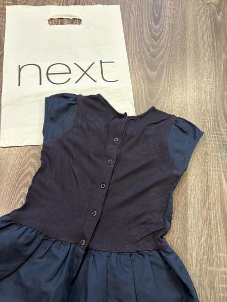 Next krasne dievcenske saty na 4-5 rokov, next,110