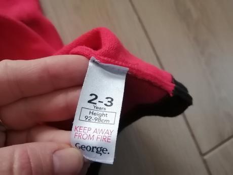 Šaty so srdiečkami, george,98