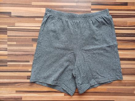 Teplákové šortky, 146