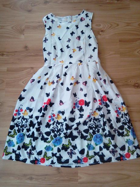 Motýľové šaty, m