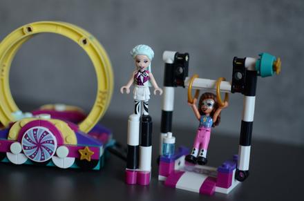 Lego friends 41686 čarovná akrobacia, 