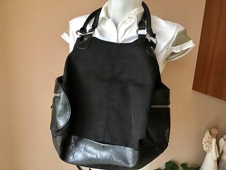 Veľmi pekná štýlová kabelka,