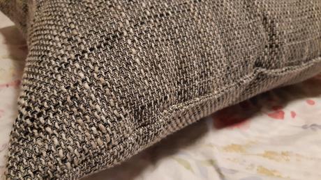 Predám vankúš., šírka (cm): 50,dĺžka (cm): 60