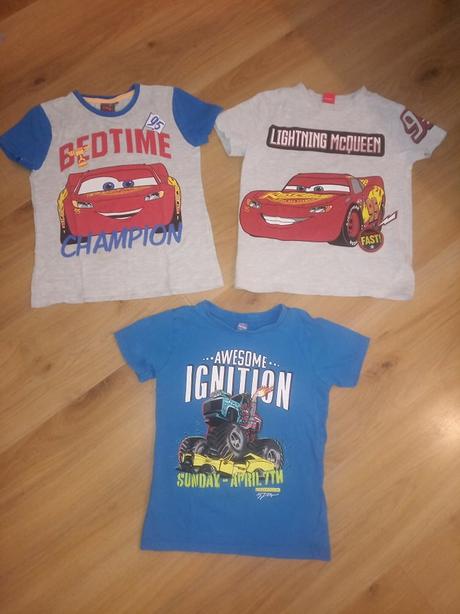 Tričká s krátkym rukávom 4 eurá / kus, 128