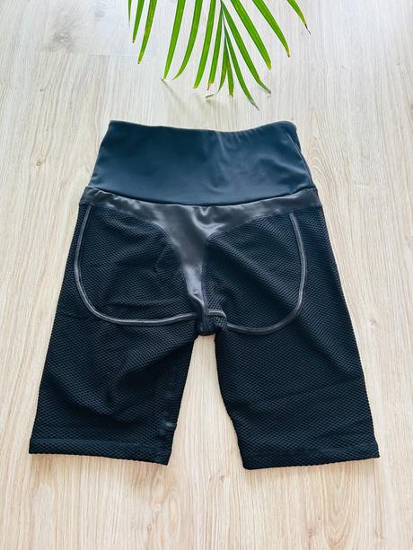 Štýlové biker booty šortky značky elime, pc 42 eur, m