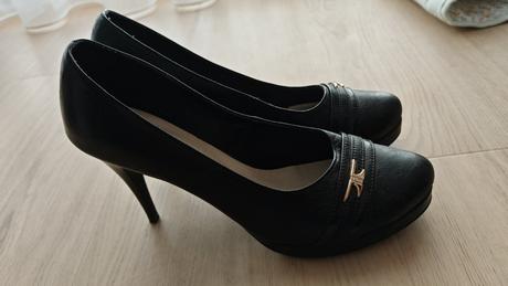 Kozene cierne lodicky, 40