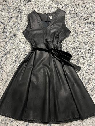 Damske šaty koženkové, s