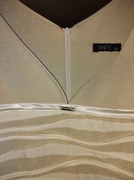 Príležitostné šaty, 50