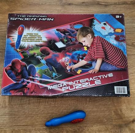 Interaktívne puzzle spiderman,