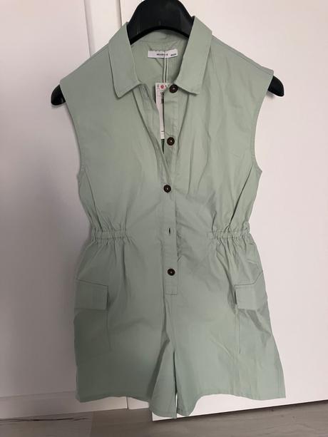 Overal, reserved,152