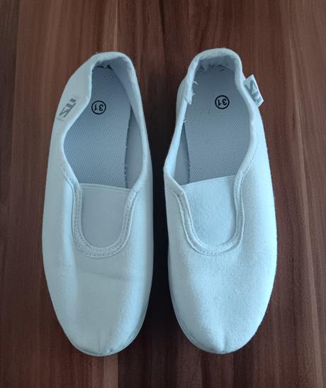 Biele cvičky veľ. 31, 31