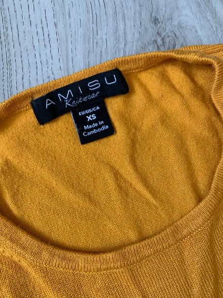 Svetrík, amisu,xs
