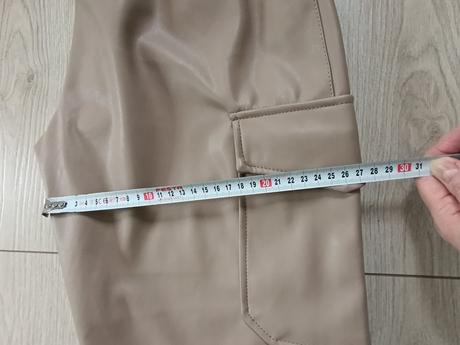 Kožené nohavice, 36