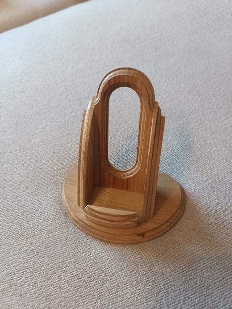 Držiak na starší typ mobilu,