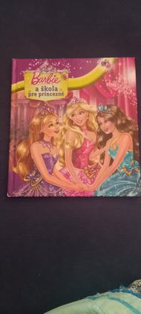 Barbie a škola pre princezné, 