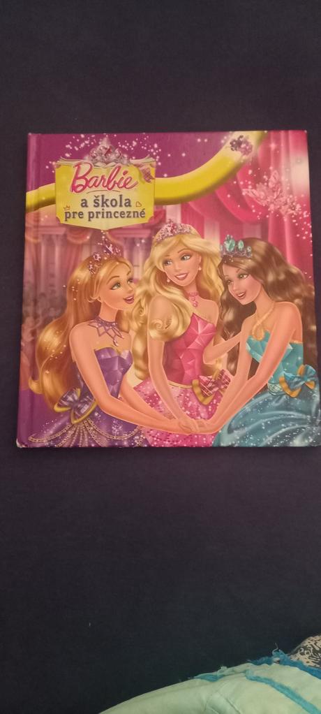 Barbie a škola pre princezné, 