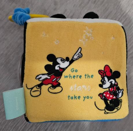 Plyšová závesná hrkálka (kocka) mickey mouse, 