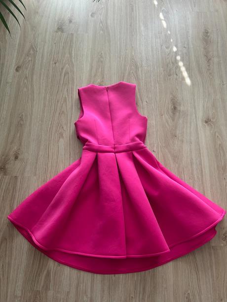 Nádherné luxusné šaty značky asos, pc 82 eur, s