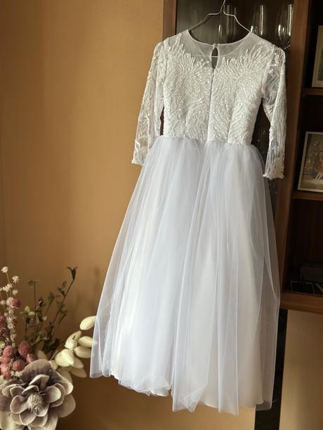 Šaty na prvé sväté prijímanie, 134