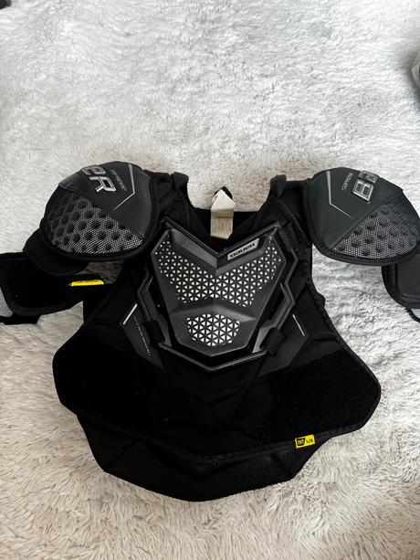 Hokejová vesta - ramená - ako nová, bauer,l