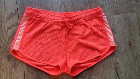 Športové kratasy, s