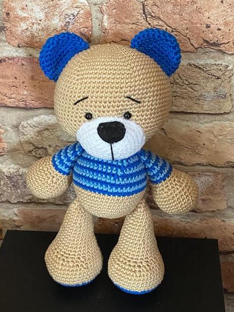 Macko (háčkovaný), 