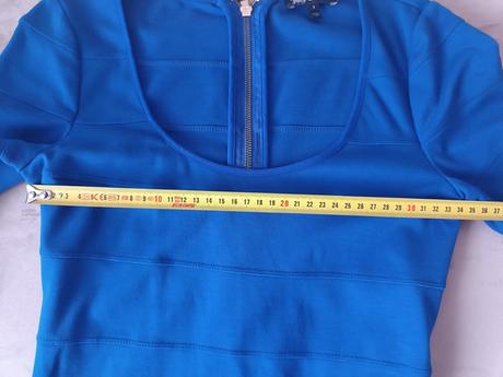 Šaty s dlhým rukávom, s