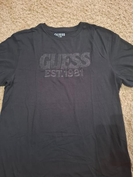 Tricko, guess,xl