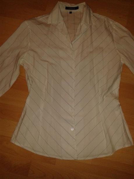 Biela kosela s jemnymi pruzkami, 38