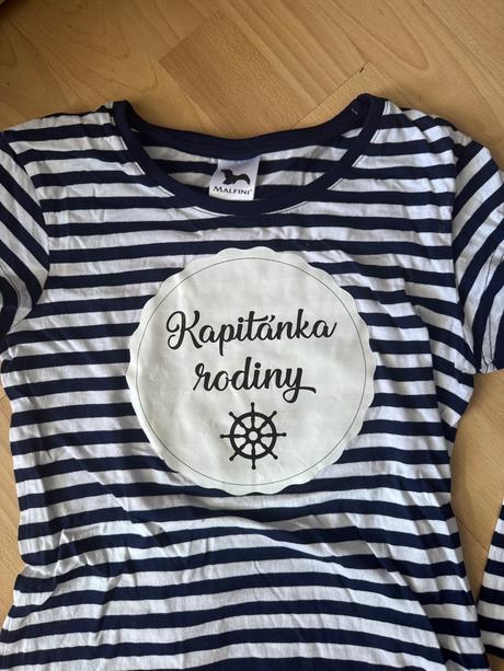 Tricka mama a syn kapitán a kapitánka rodiny, s