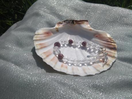 Náramok z polodrahokamov, 