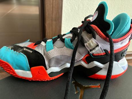 Tenisky jordan, air jordan,38