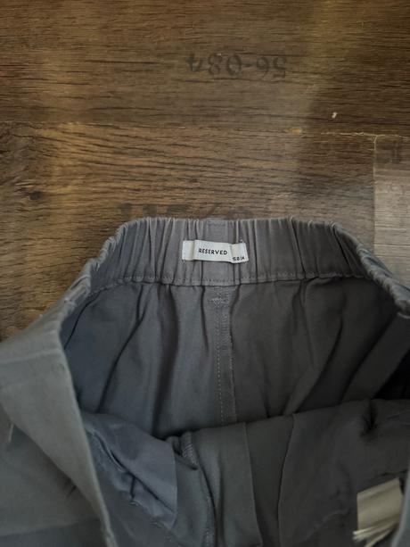 Kapsáče s retiazkou, reserved,152