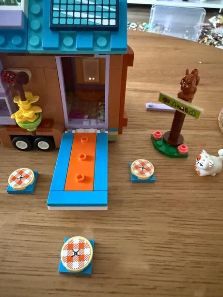 Lego friends mobilný domček, 