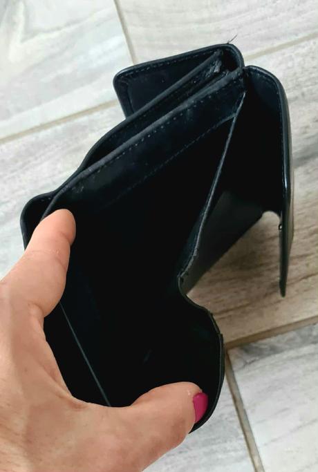 Kožená peňaženka, 