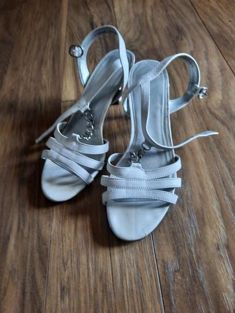 Biele sandále, deichmann,39