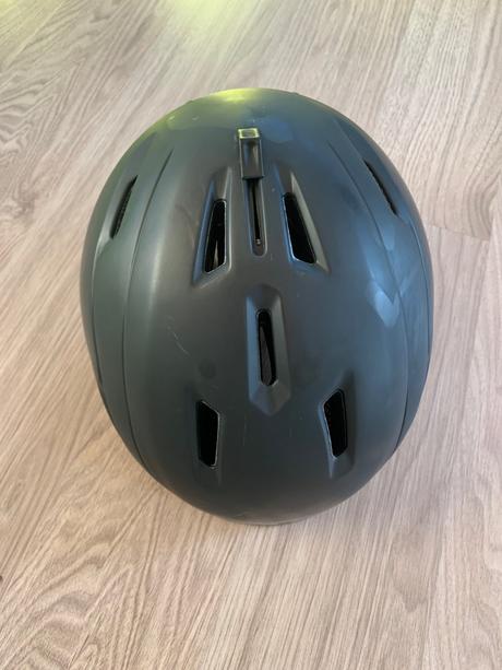 Dámska lyžiarska prilba, m