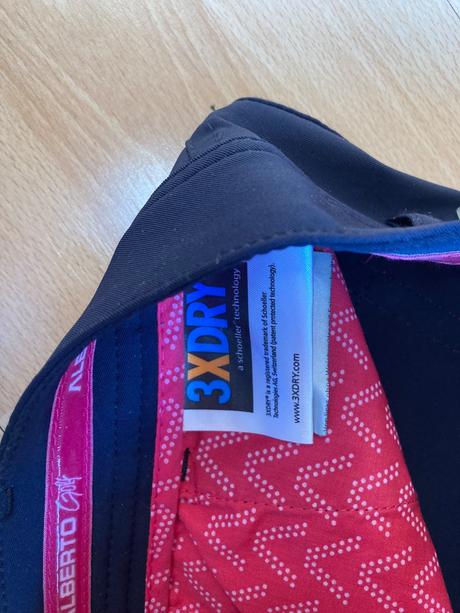 Značkové športové nohavice 32, 32