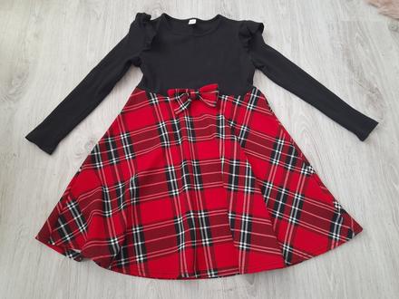 Slávnostné šaty, 146