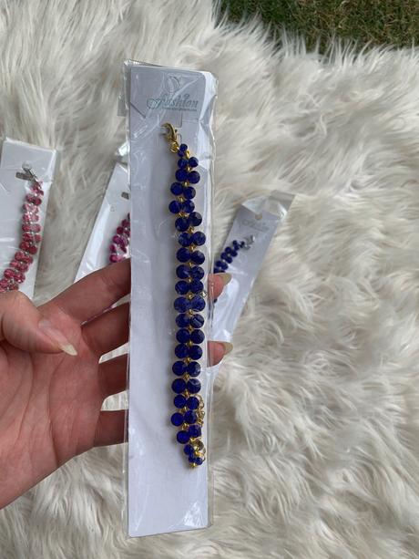 Nové dámske kamienkove náramky,