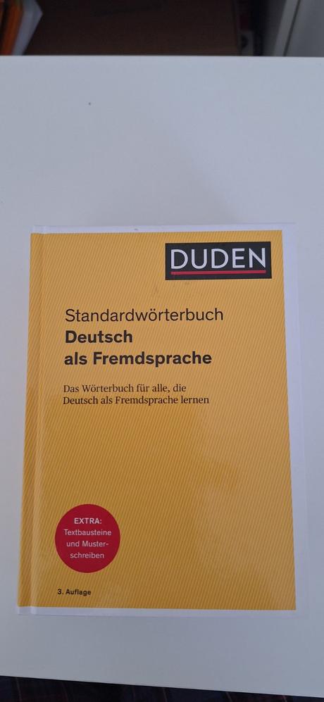 Duden výkladový slovník nej, 