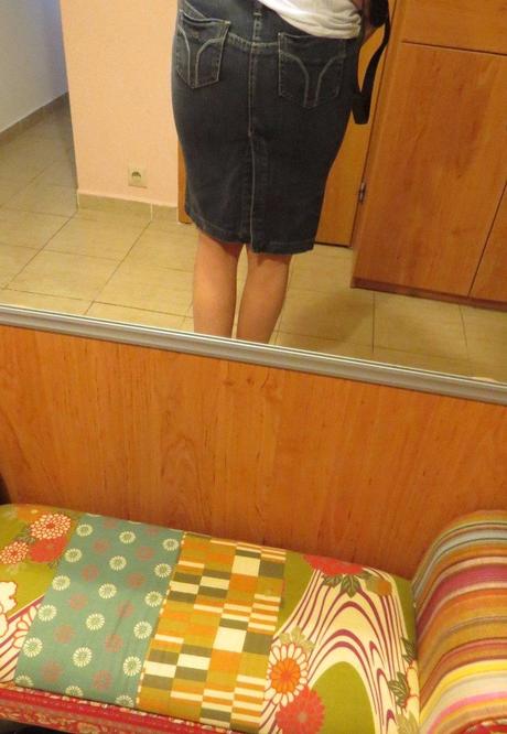 Zostihlujuca riflova sukna. top stav a strih., miss sixty,s