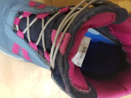 Turistické topánky, 33