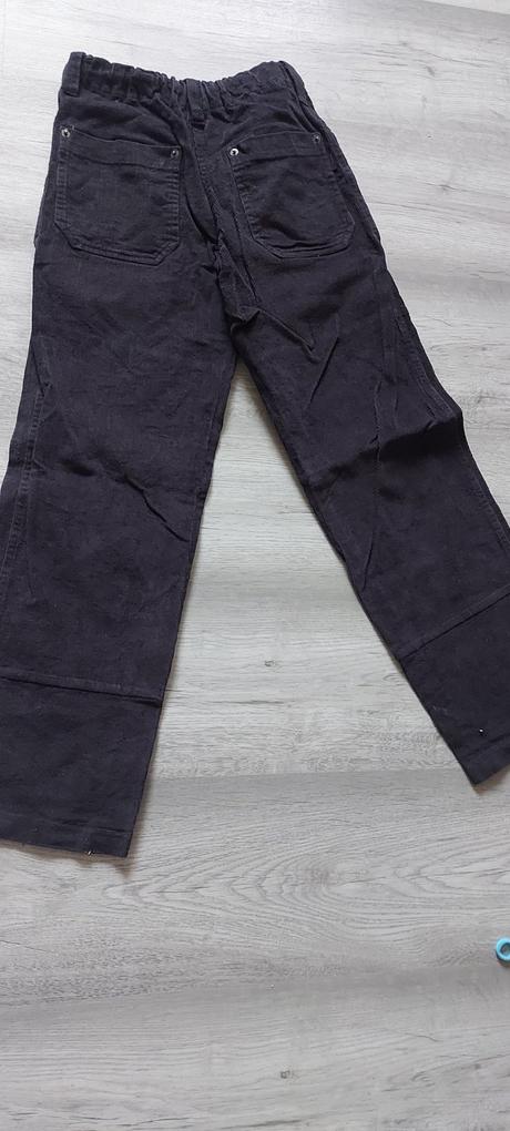 Menžestrové nohavice, 146