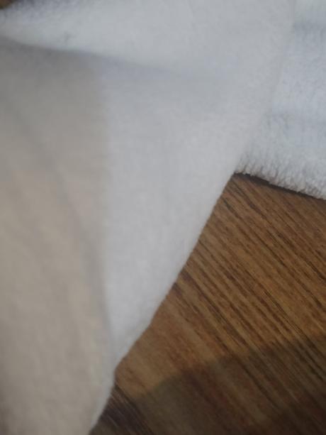 Župan plyšový biely, málo nosený, 140