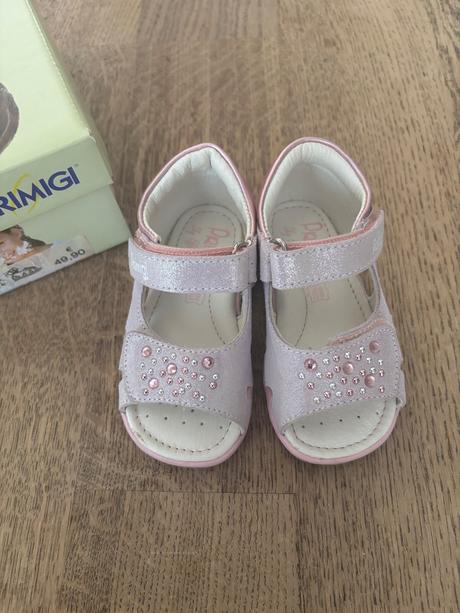 Sandalky primigi velkost 20 nenosene, primigi,20