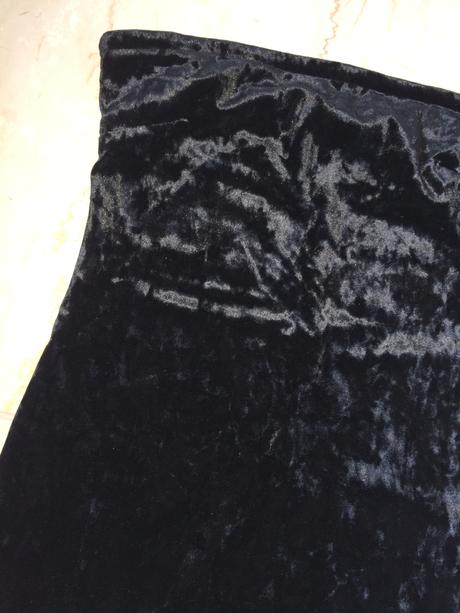 Zamatové šaty forever 21, 36