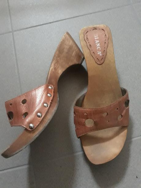 Šľapky dreváky, 39