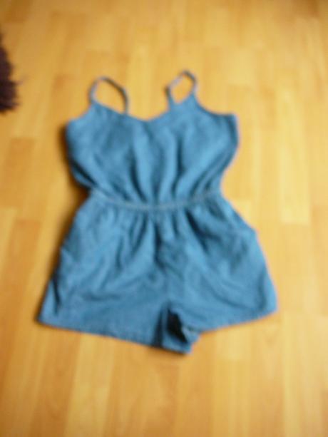 Dievcensky kratky overal, 152